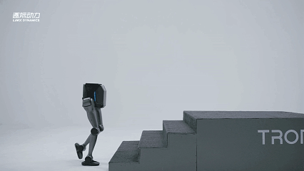 07-TRON 2双足模式上楼梯.gif